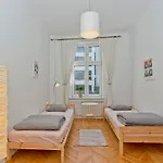 Charming And Bright- Golden Apartments- Old Town