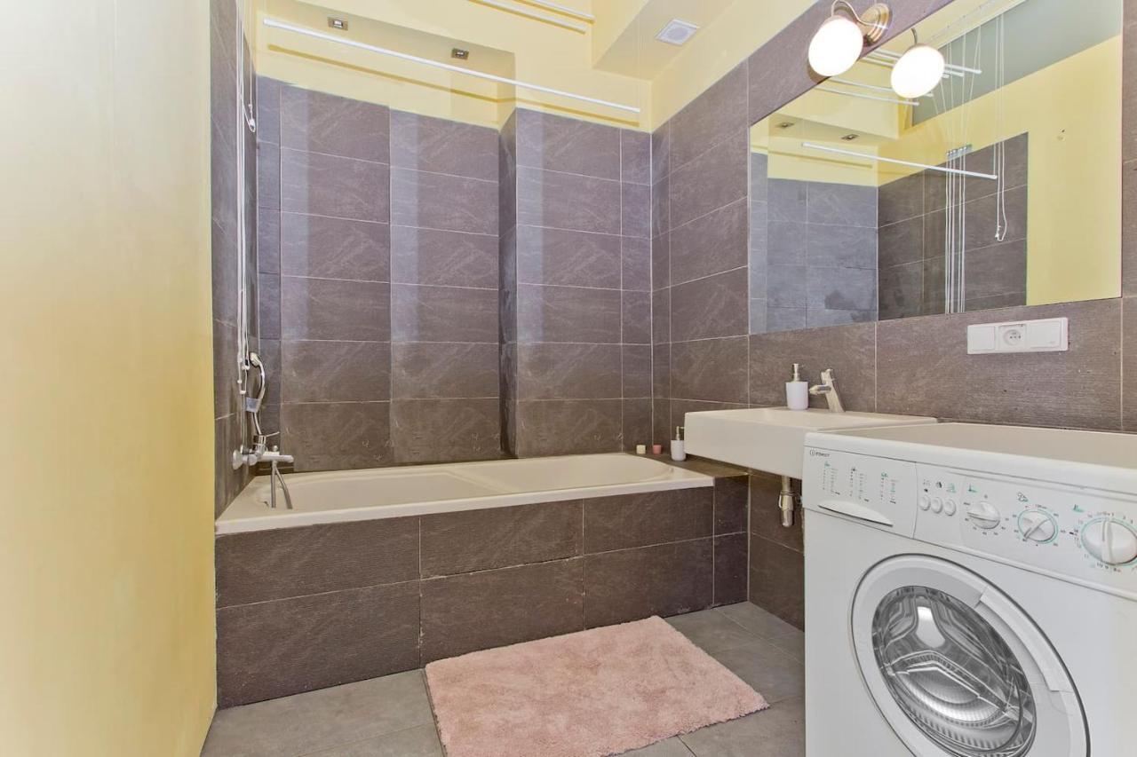 Apartament Charming And Bright- Golden Apartments- Old Town